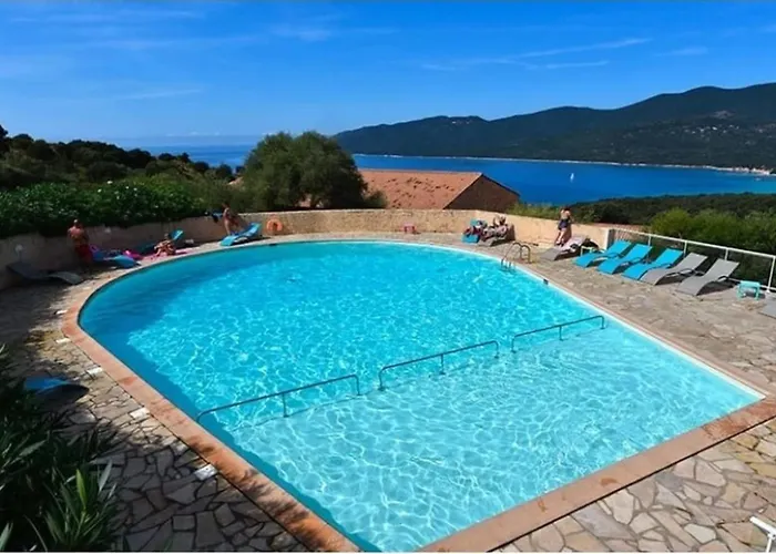 Duplex Vue Avec Clim Wifi Dans Piscine A Pied Apartment Serra-di-Ferro (Corsica)
